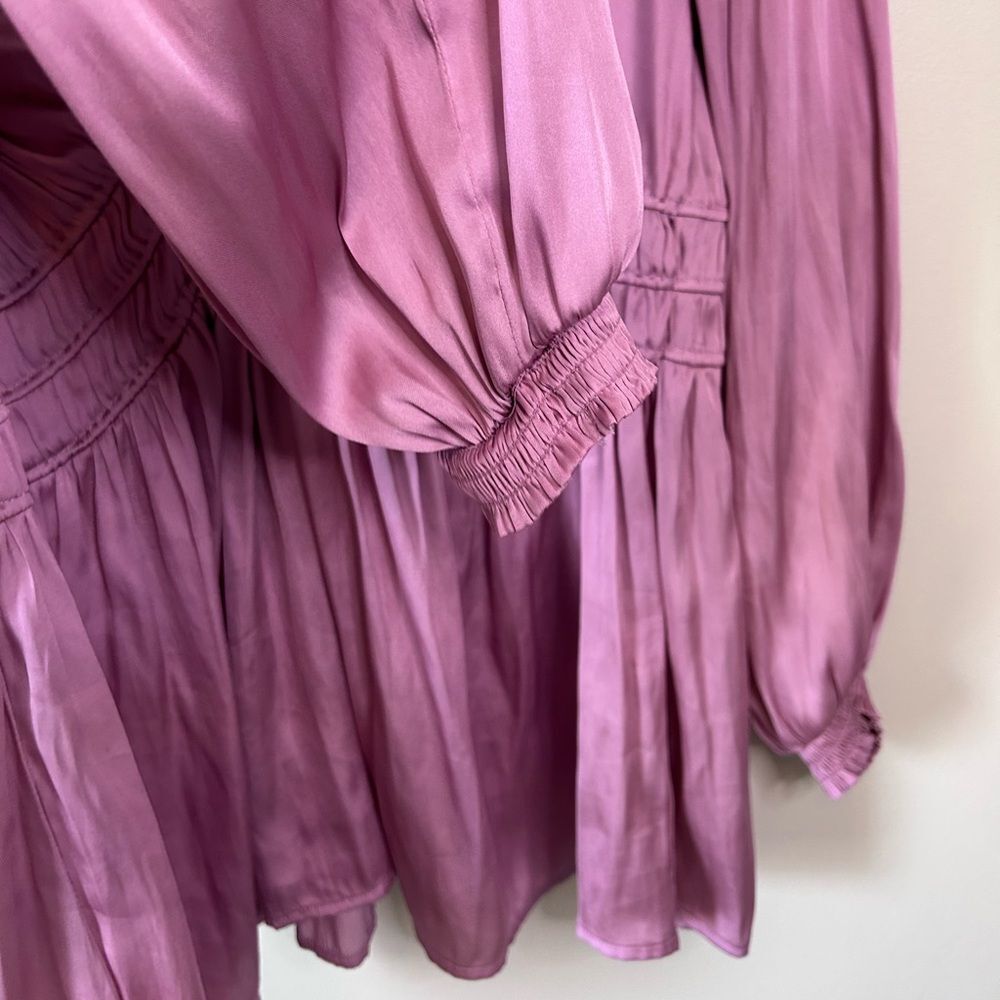 Torrid Mauve Peplum Satin V-Neck Smocked Waist Top Size 2X - Picture 6 of 8